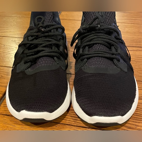 EUC Olukai Men’s Mio Li sneakers, black, size 9/42 - Picture 3 of 8